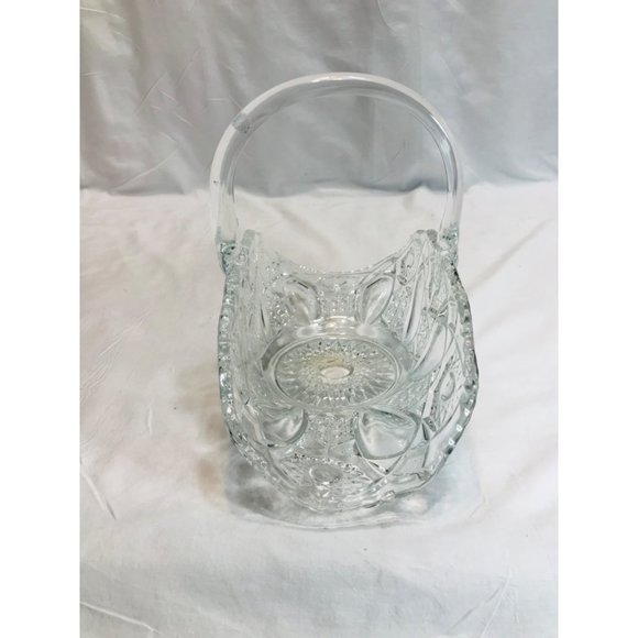 Vintage L.E. Smith crystal basket with applied solid glass handle. - Picture 2 of 11
